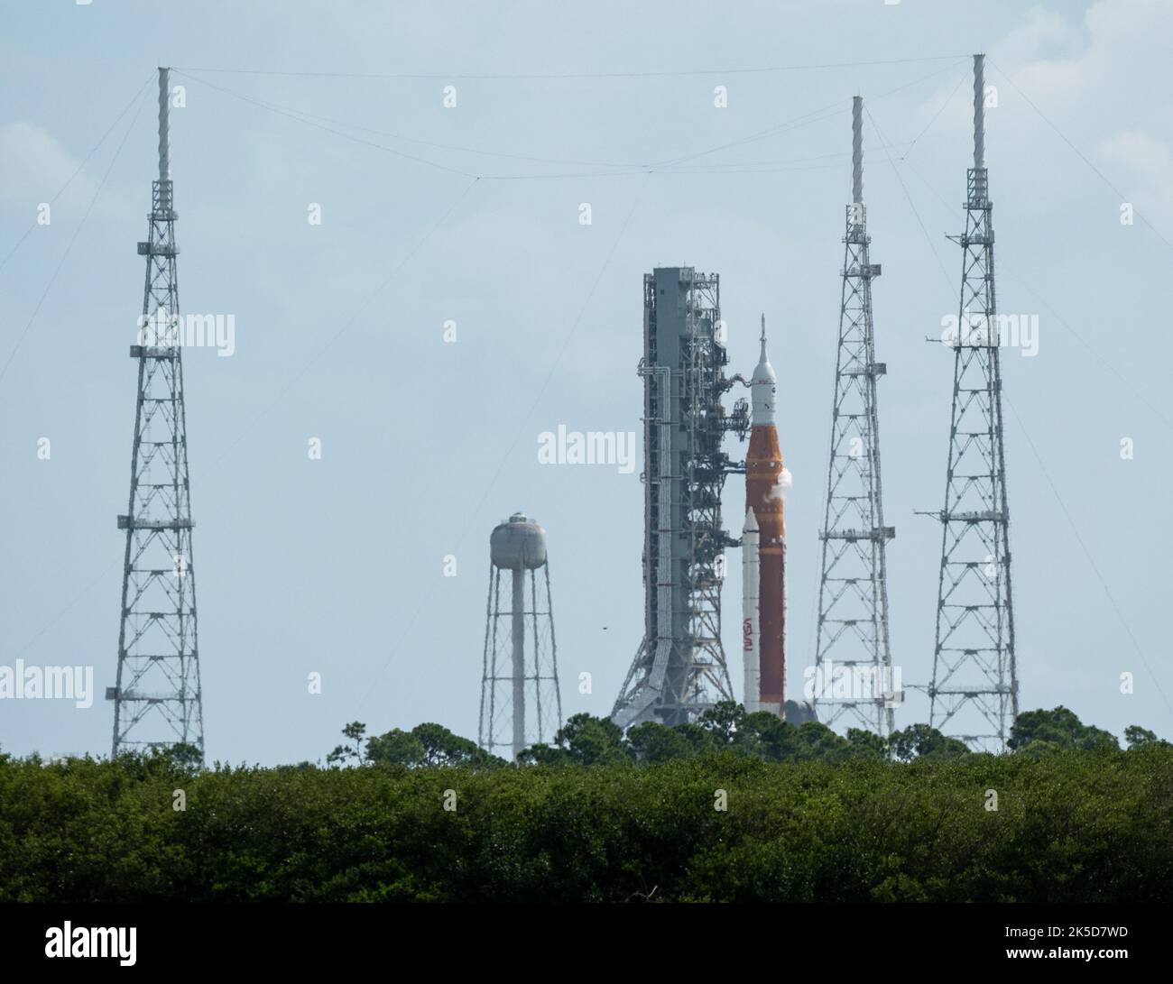 NASA’s Space Launch System (SLS) rocket with the Orion spacecraft ...