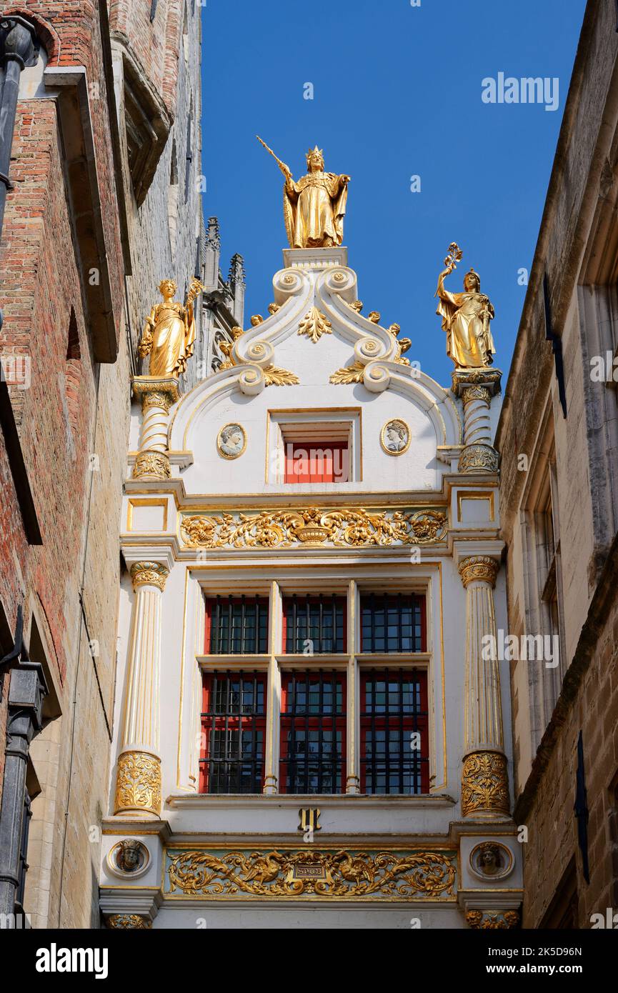 Old registry office, archway over the street 'Blinde Ezelstraat', Bruges, West Flanders, Flanders, Belgium Stock Photo