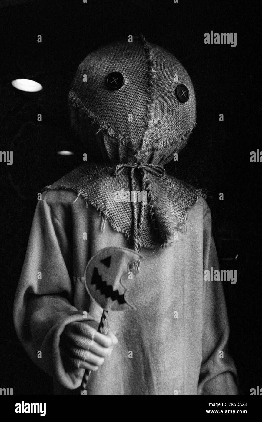 Burlap sack scarecrow hotsell