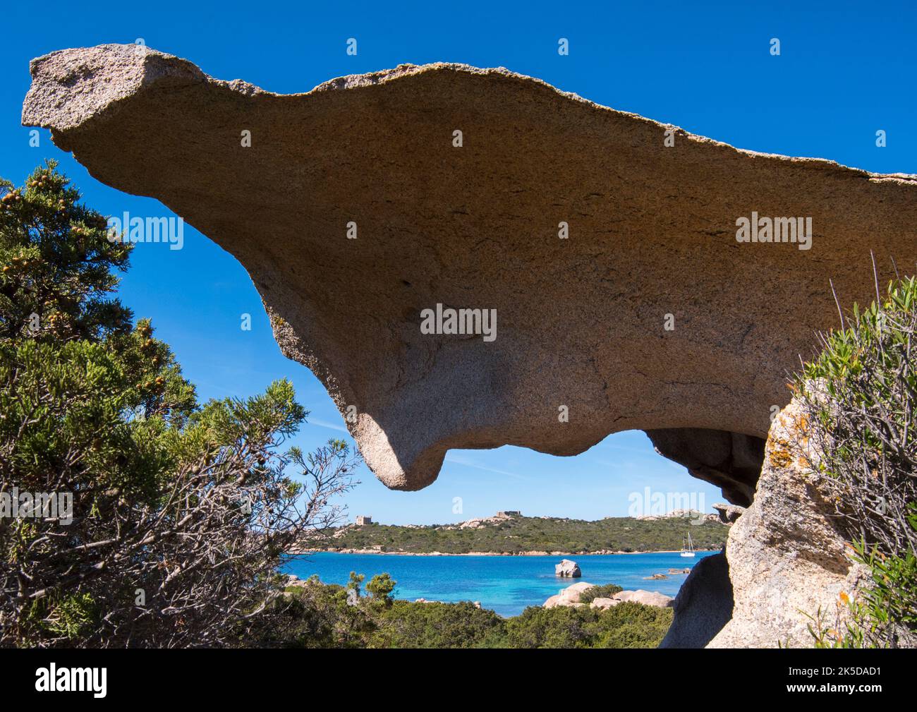 Sardegna, isola Santo Stefano, rocce e grotte Stock Photo Alamy