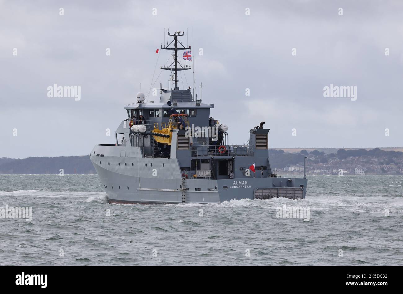 The French civilian training ship ALMAK leaves the Naval Base and heads into The Solent Stock Photo
