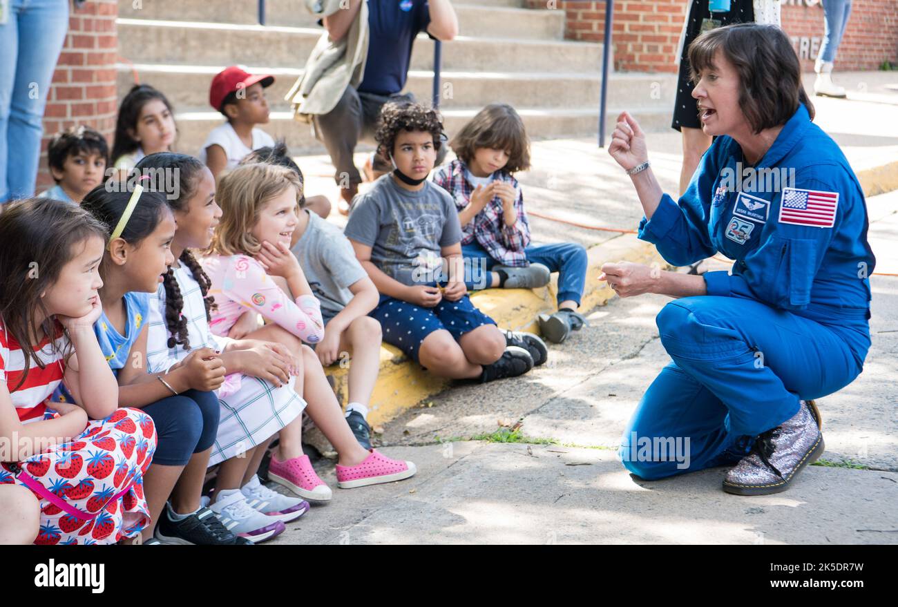 NASA’s SpaceX Crew-2 NASA astronaut Megan McArthur speaks to students during a visit to Arlington Science Focus Elementary School, Friday, June 10, 2022, in Arlington, Virginia. Stock Photo