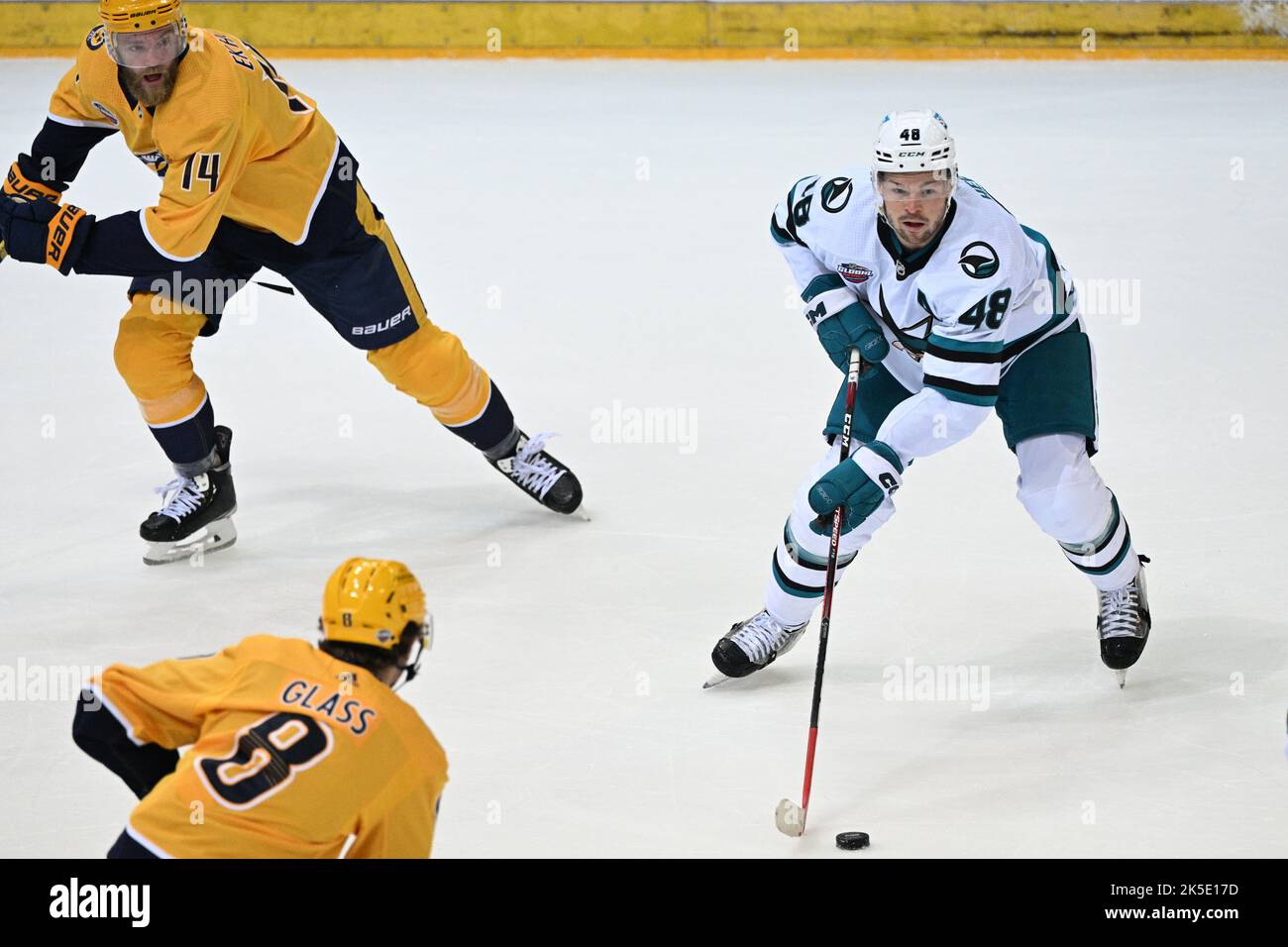 Prague, Czech Republic. 07th Oct, 2022. Tomas Hertl of San Jose, right, in action during the Nashville vs San Jose game opening NHL season in Prague, Czech Republic, October 7, 2022. At right is Juuse Saros, goalkeeper of Nashville. Credit: Michal Kamaryt/CTK Photo/Alamy Live News Stock Photo