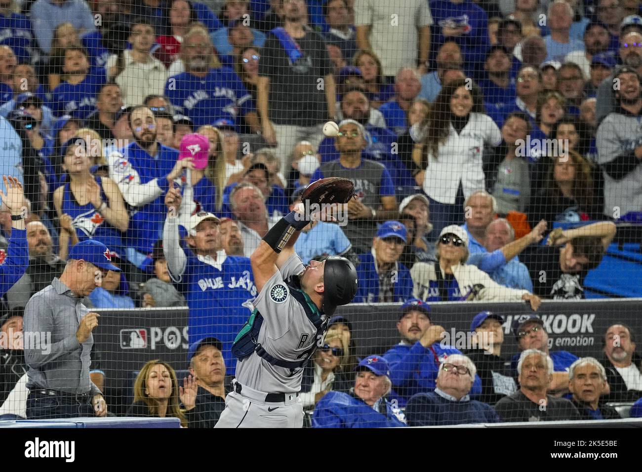 Toronto, Canada. 07th Oct, 2022. Seattle Mariners catcher Cal Raleigh