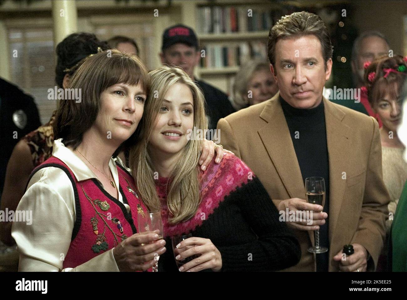 JAMIE LEE CURTIS, JULIE GONZALO, TIM ALLEN, CHRISTMAS WITH THE KRANKS, 2004 Stock Photo