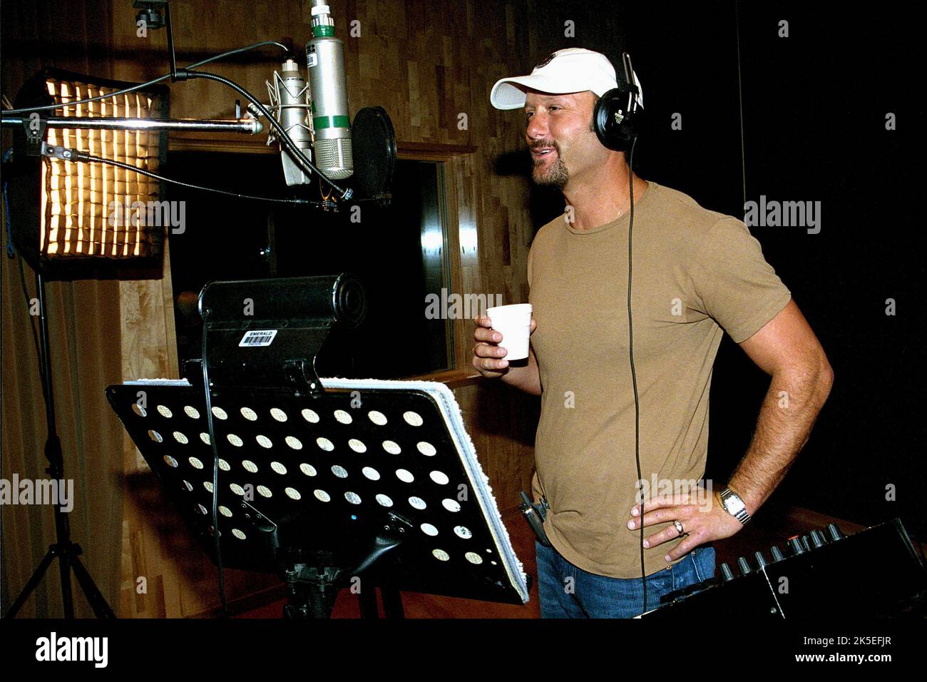Tim mcgraw home on the range 2004 stock photo alamy