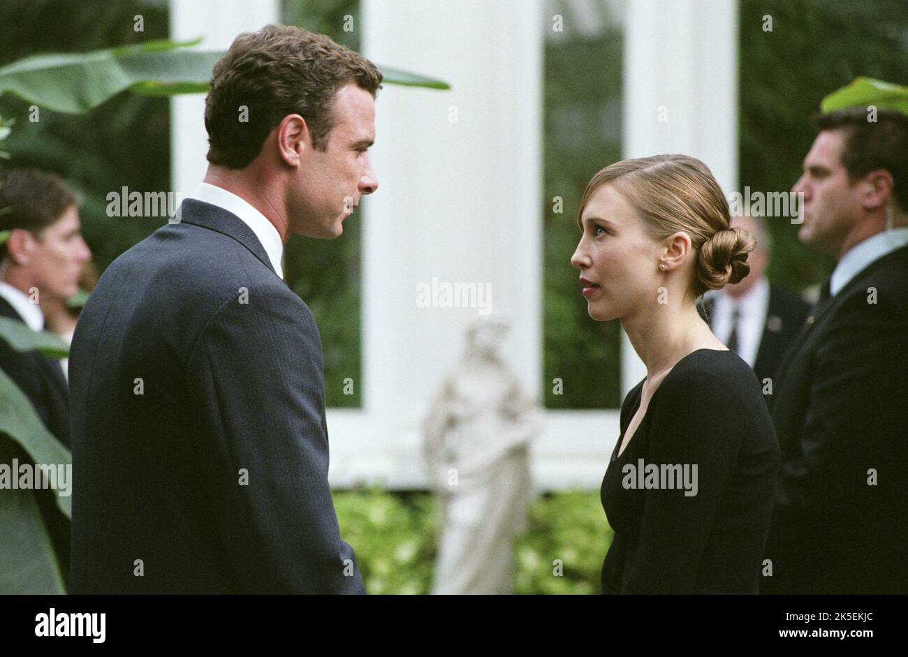 LIEV SCHREIBER, VERA FARMIGA, THE MANCHURIAN CANDIDATE, 2004 Stock