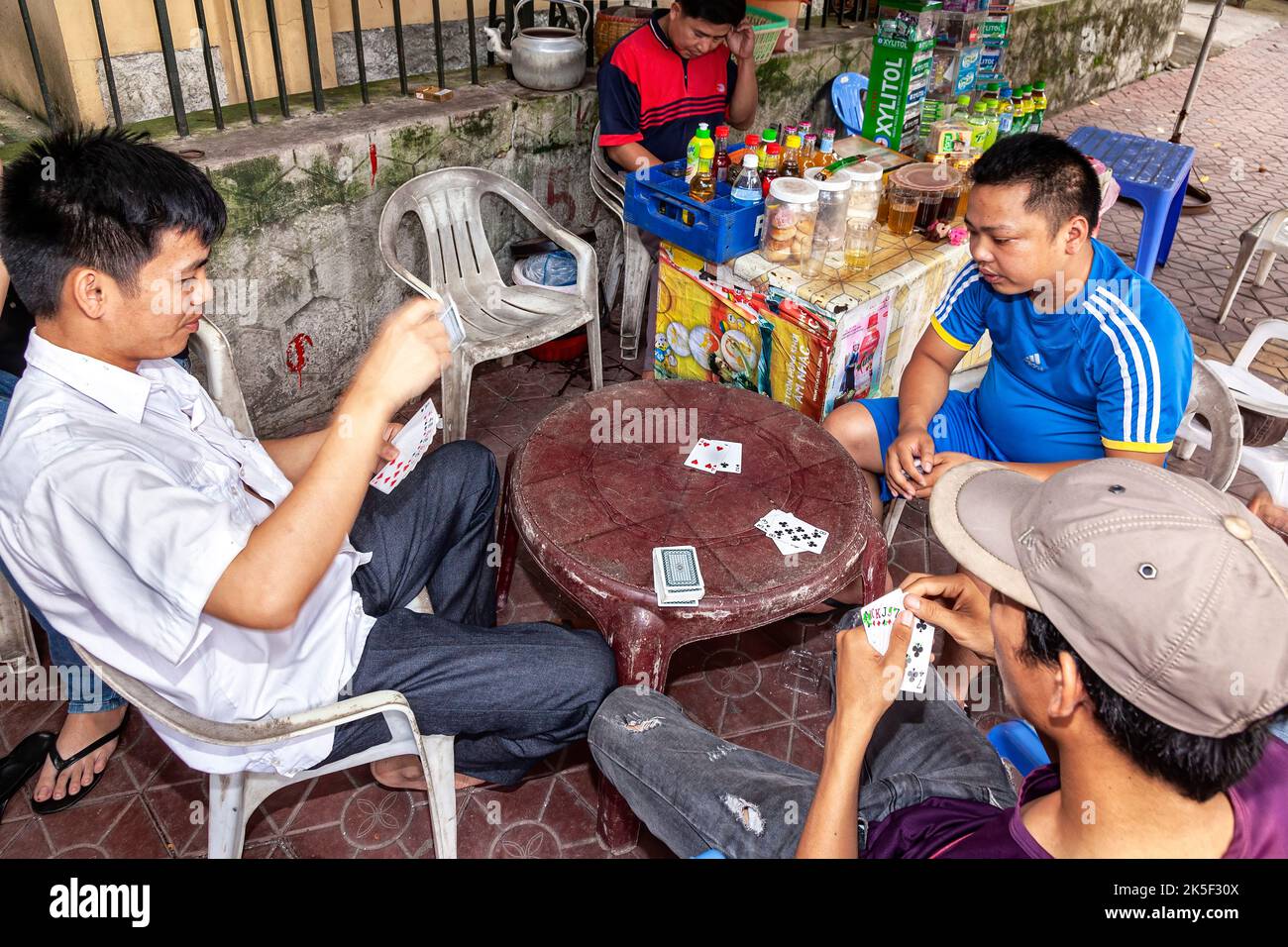Gamedoithuongtst88 The Best Vietnamese Card Games - Top 8 Picks