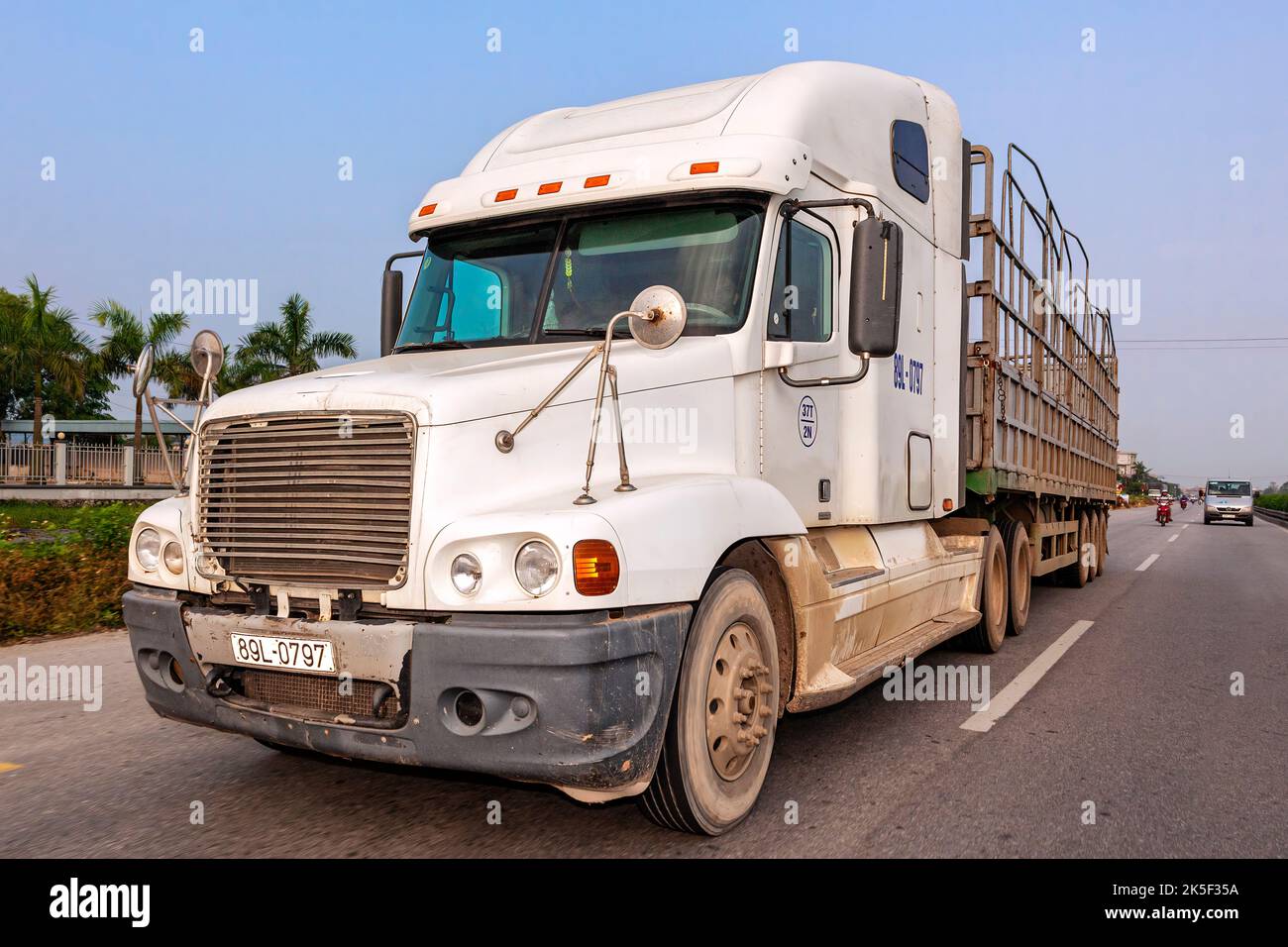 Vietnamese truck on highway from Hai Phong to Hanoi, Vietnam Stock