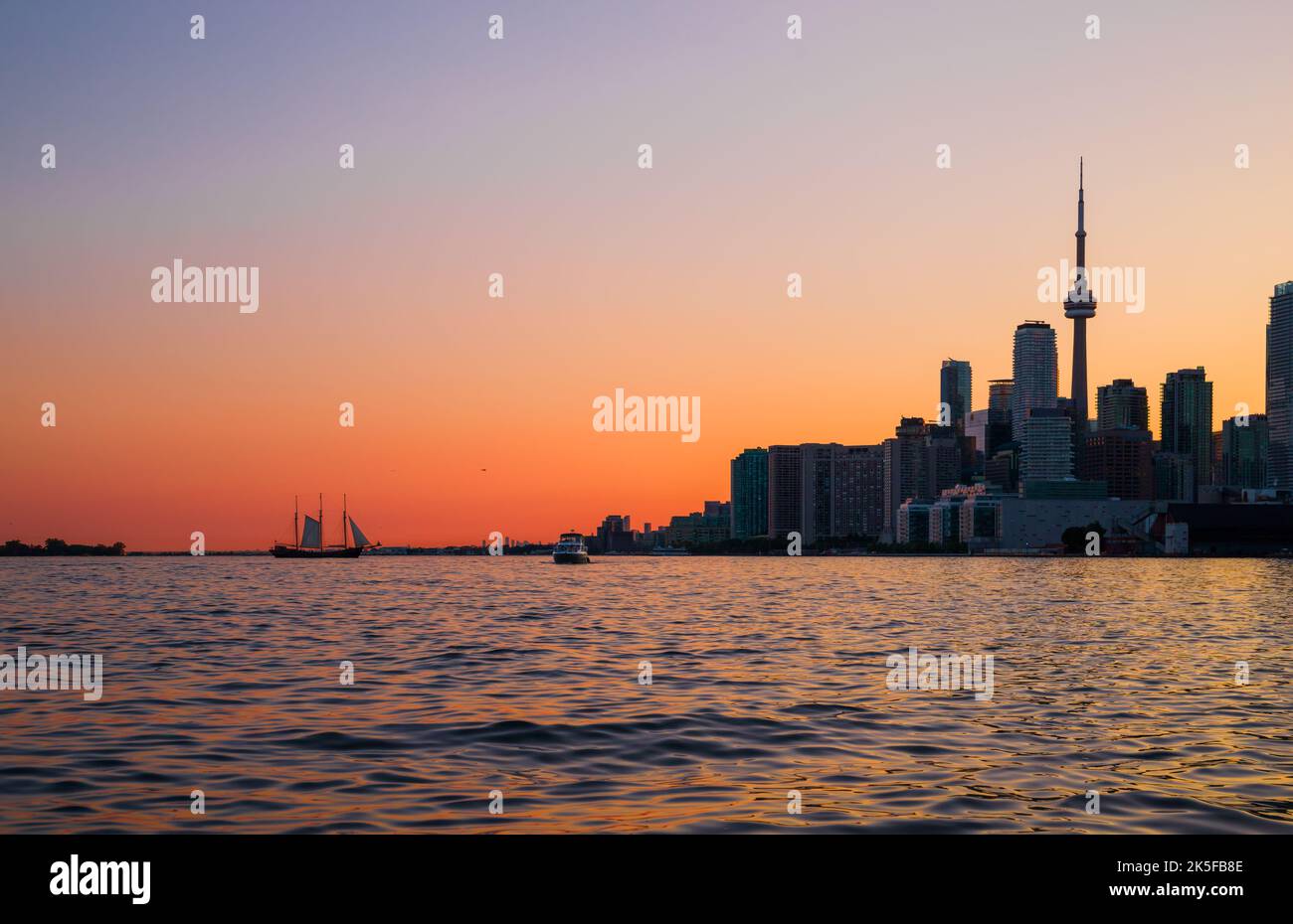 Toronto city skyline silhouette background Stock Photo - Alamy