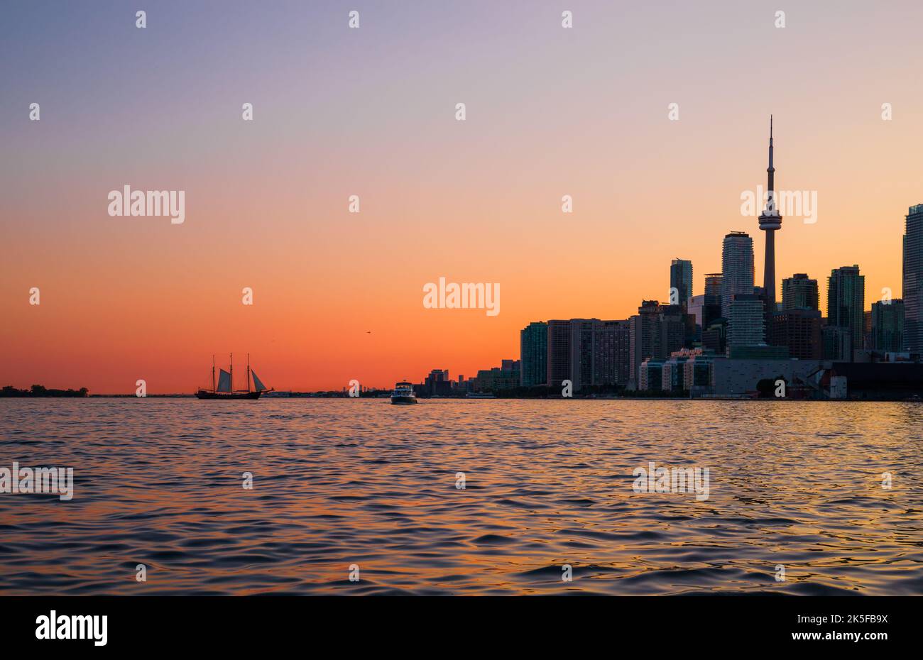 Toronto city skyline silhouette background Stock Photo - Alamy