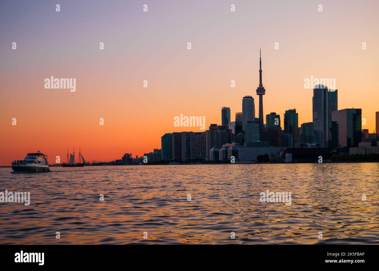 Toronto city skyline silhouette background Stock Photo - Alamy