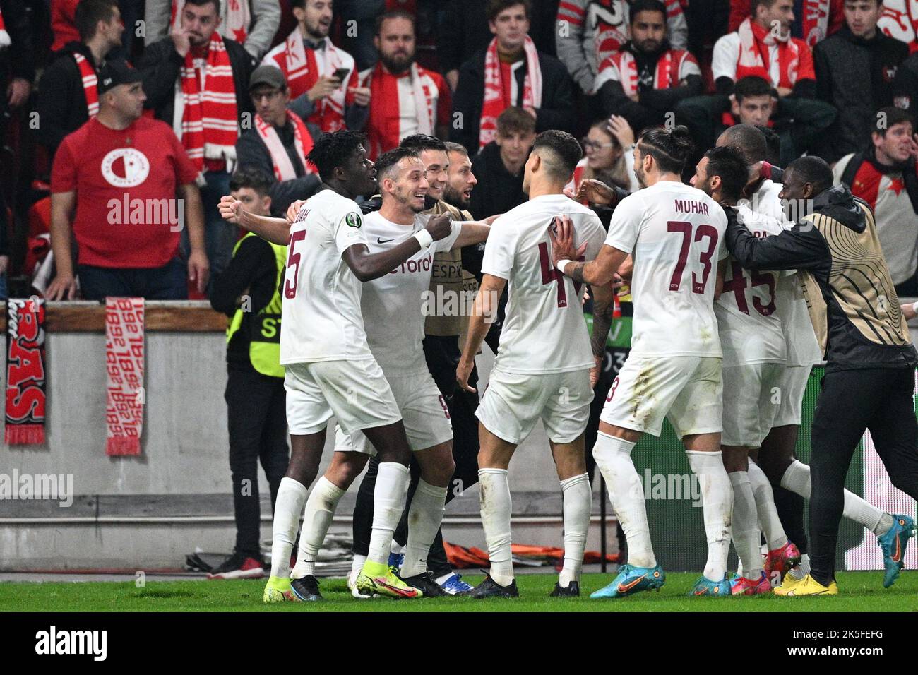 Prague, Czech Republic. 02nd Nov, 2017. Soccer Team of SK Slavia Praha pose  for photographer prior to the UEFA European Soccer League group A 4th round  match between Villarreal and Slavia Prague