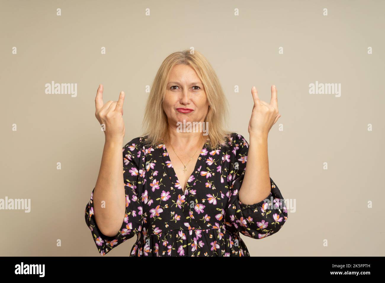 Long cool woman in a black dress hi-res stock photography and images - Alamy Long cool woman in a black dress hi-res stock photography and images - Alamy
