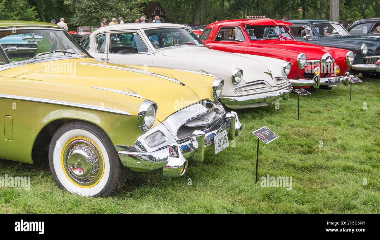 GROSSE POINTE SHORES, MI/USA JUNE 21, 2015 Studebaker cars, 1955
