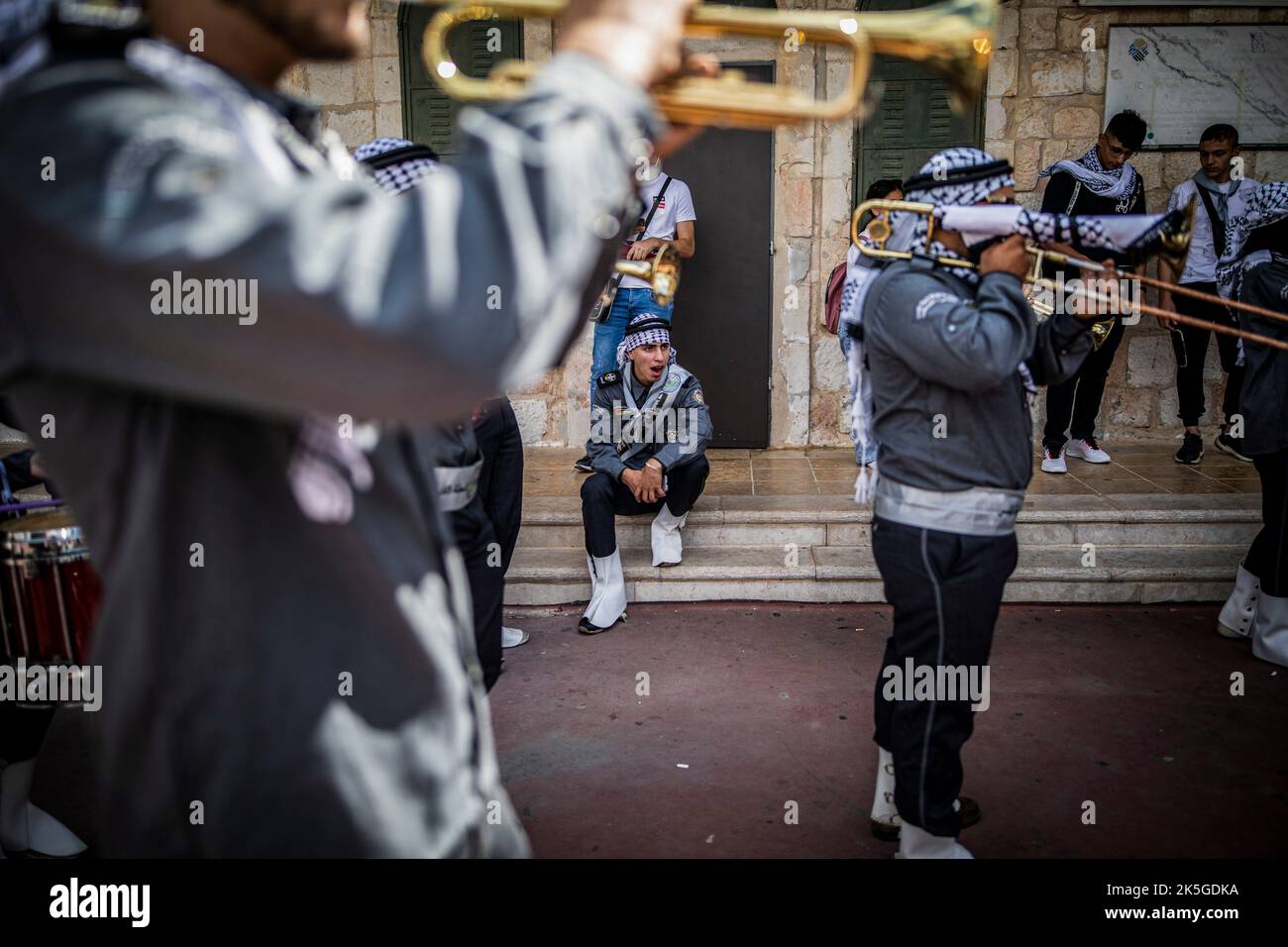 Jerusalem, Israel. 08th Oct, 2022. Palestinian scouts play their