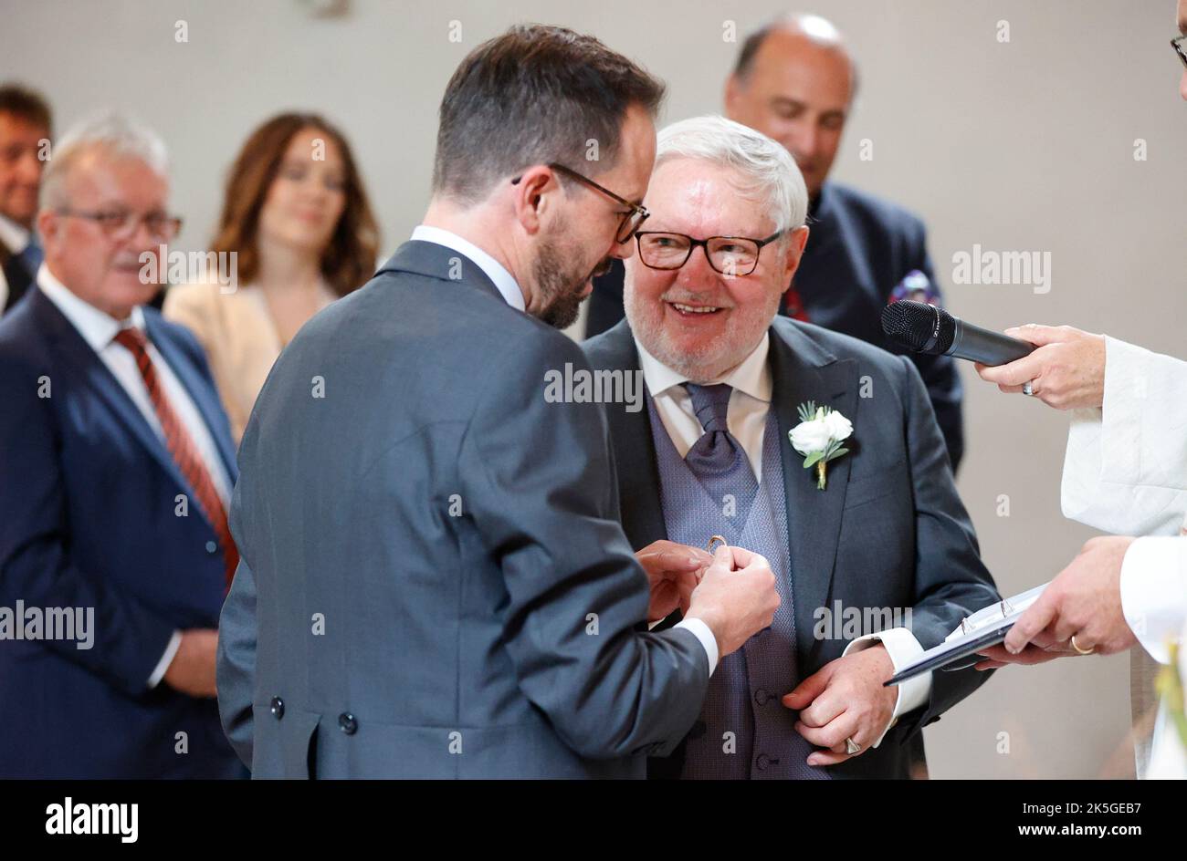 Munich, Germany. 08th Oct, 2022. Exmonk Anselm Bilgri (R) marries his