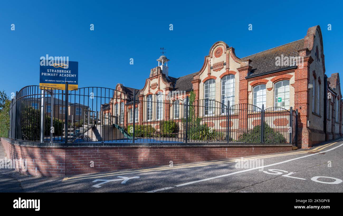 Stradbroke Primary Academy Gorleston Stock Photo Alamy