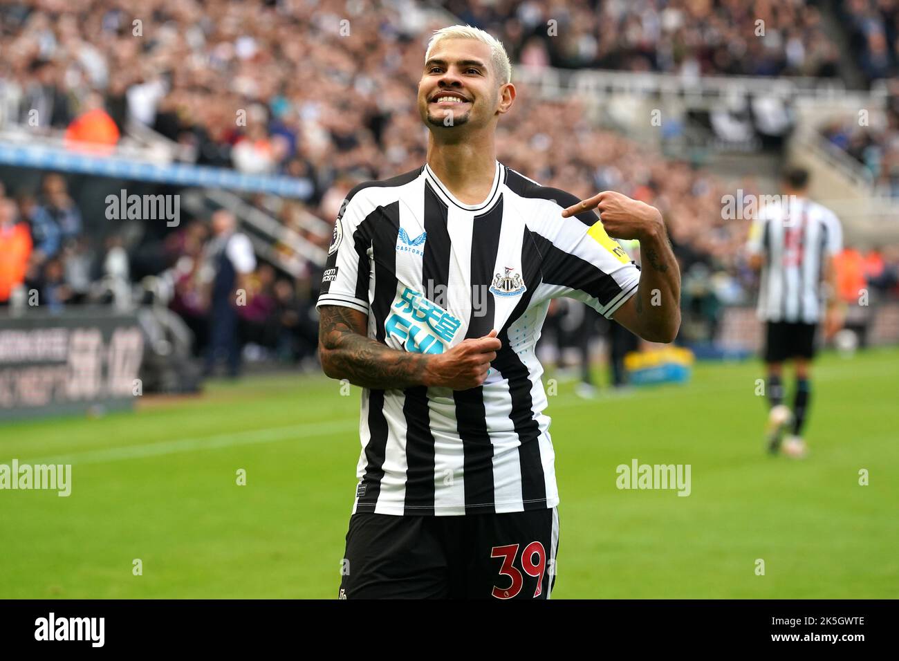 Newcastle star Bruno Guimaraes wears signed Pele 10 Brazil shirt