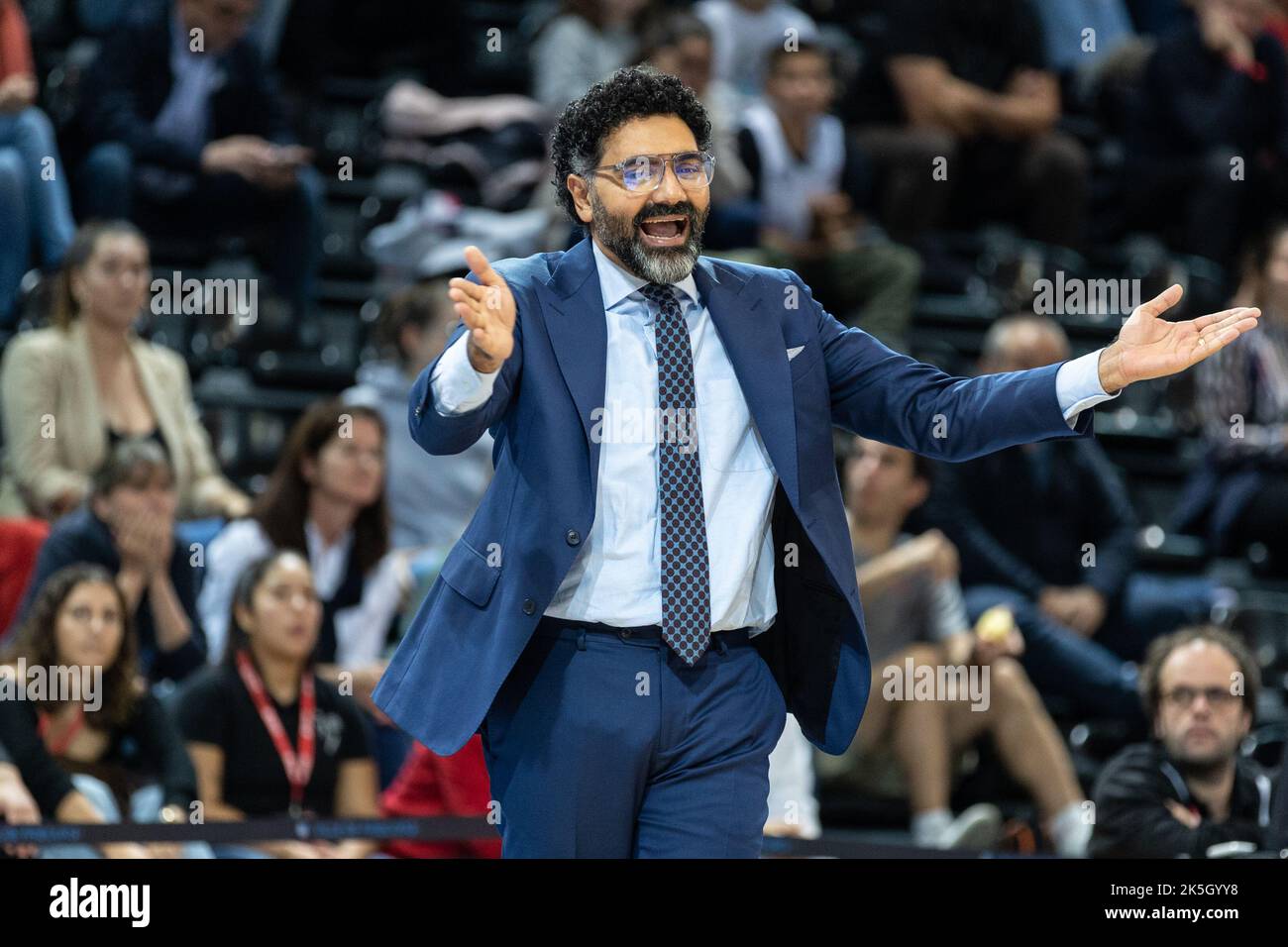 08.10.2022, Fribourg, Halle St. Leonard, Swiss Basketball - SuperCup 22  Women : BCF Elfic Fribourg - Nyon Basket Feminin, Hakim Salem (Nyon Basket  Féminin) (Photo by Siriane Davet/Just Pictures/Sipa USA Stock Photo - Alamy