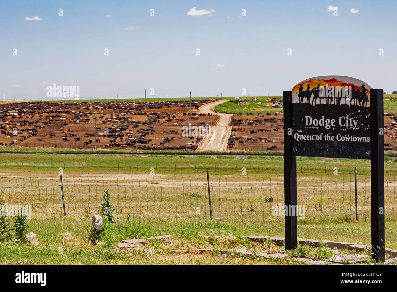 Dodge City, Kansas - A highway scenic overlook at a cattle feedlot on the edge of Dodge City. Stock Photo