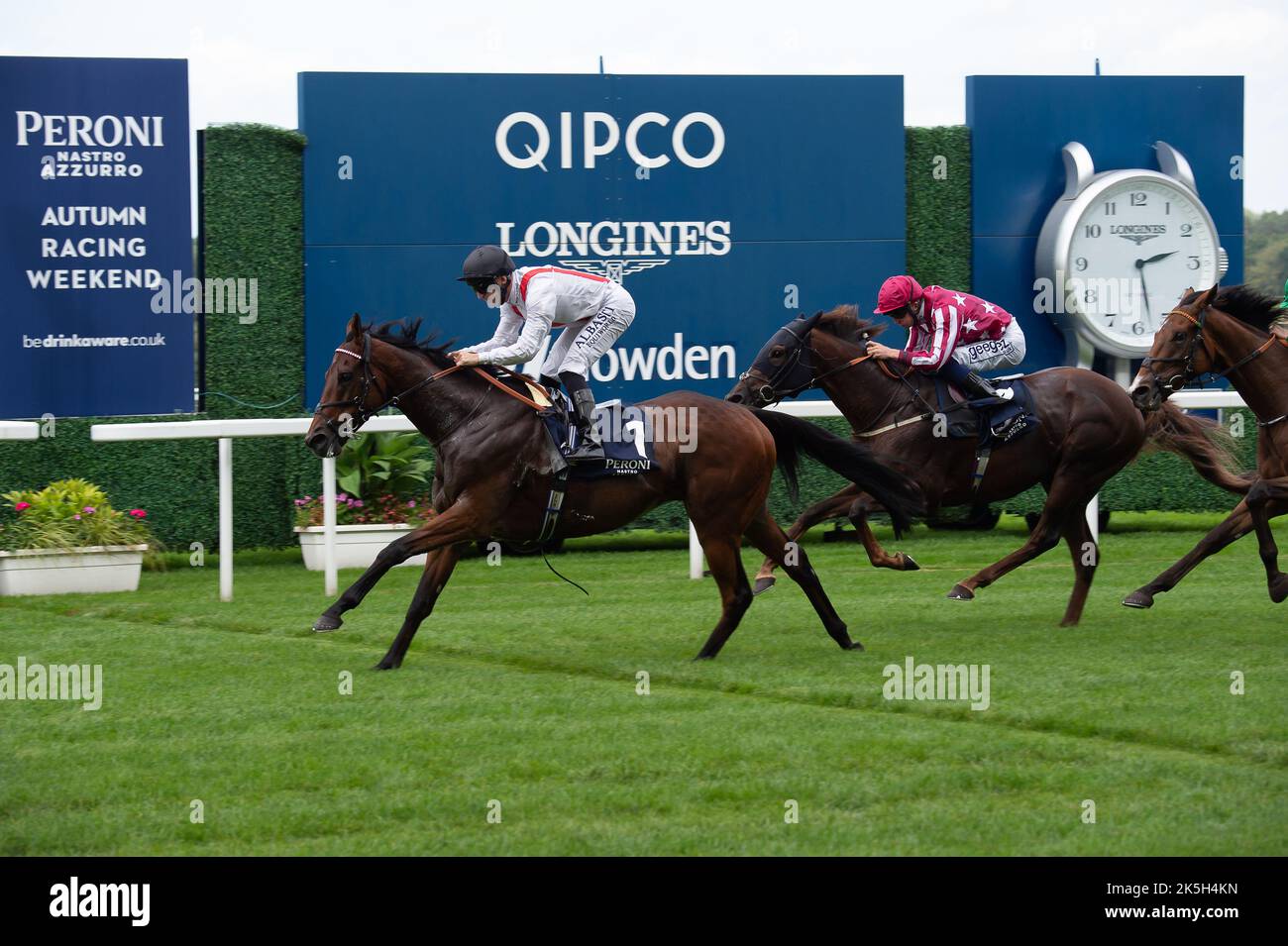 The peroni nastro azzurro cumberland lodge stakes hi-res stock ...