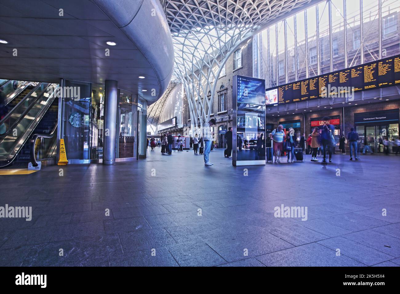 Kings Cross during recent rail strikes Stock Photo Alamy