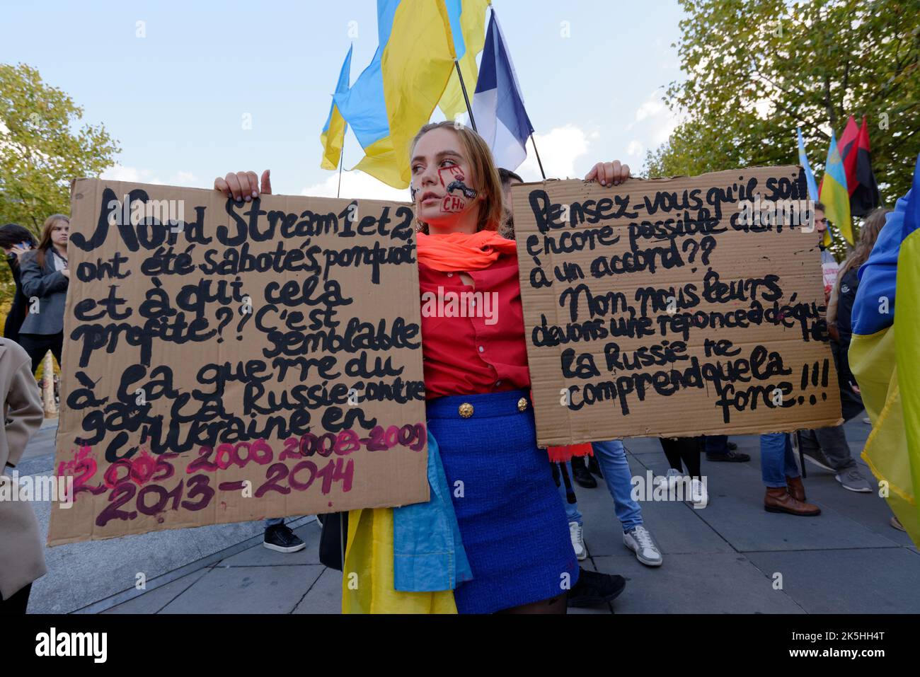 The mobilization in support of the Ukrainian people, does not mobilize as much in Paris despite the goodwill of the organizer JP Pasternak Stock Photo