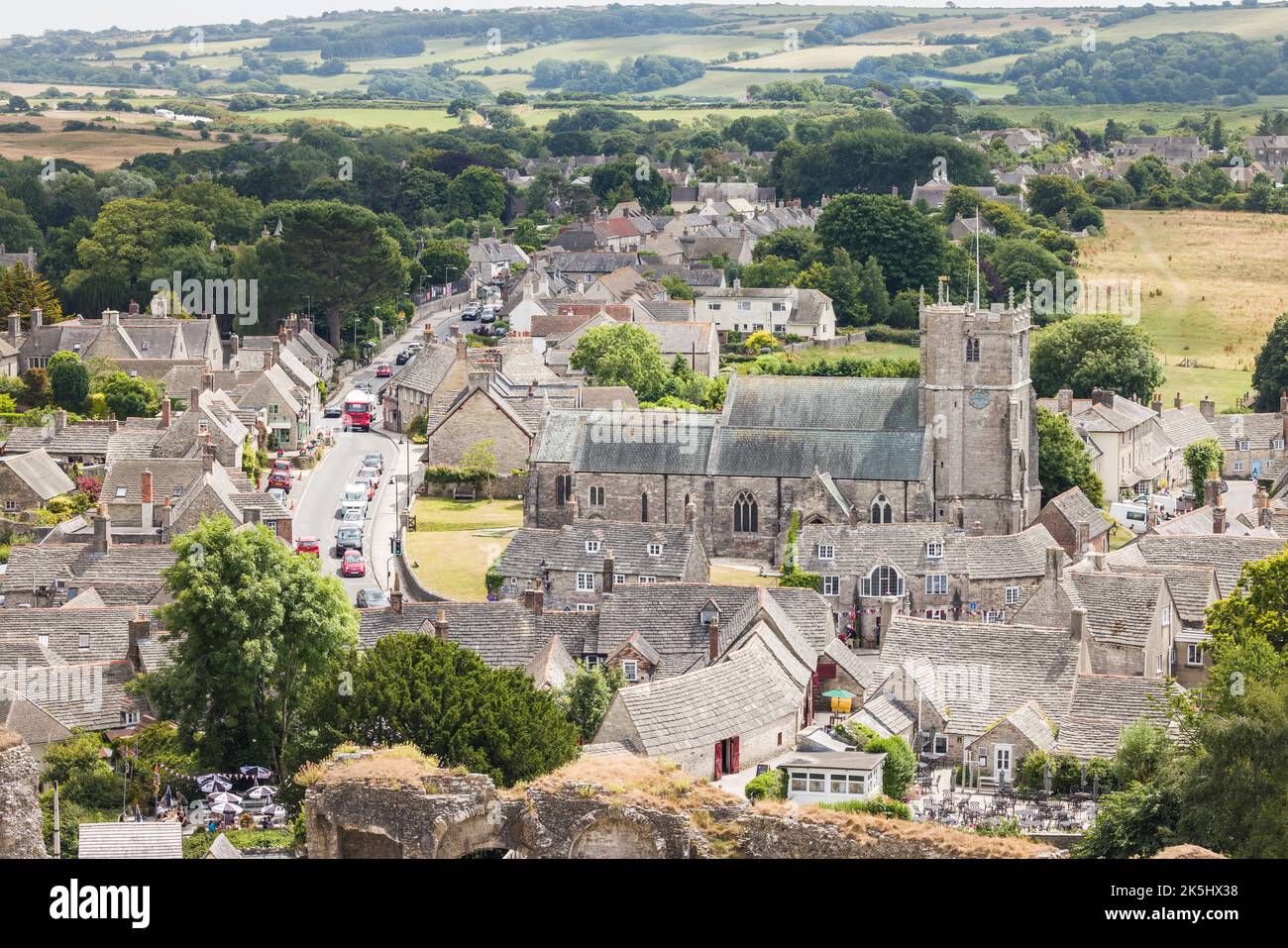Old english towns and villages hi-res stock photography and images - Alamy
