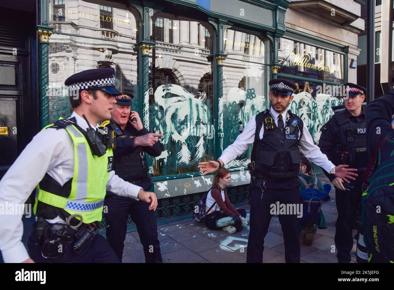 Anti hunting march hi res stock photography and images Alamy