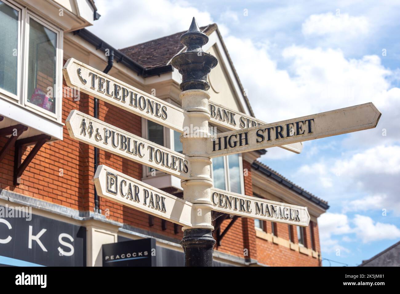 Fingerpost direction sign, George Yard Shopping centre, Braintree, Essex, England, United Kingdom Stock Photo
