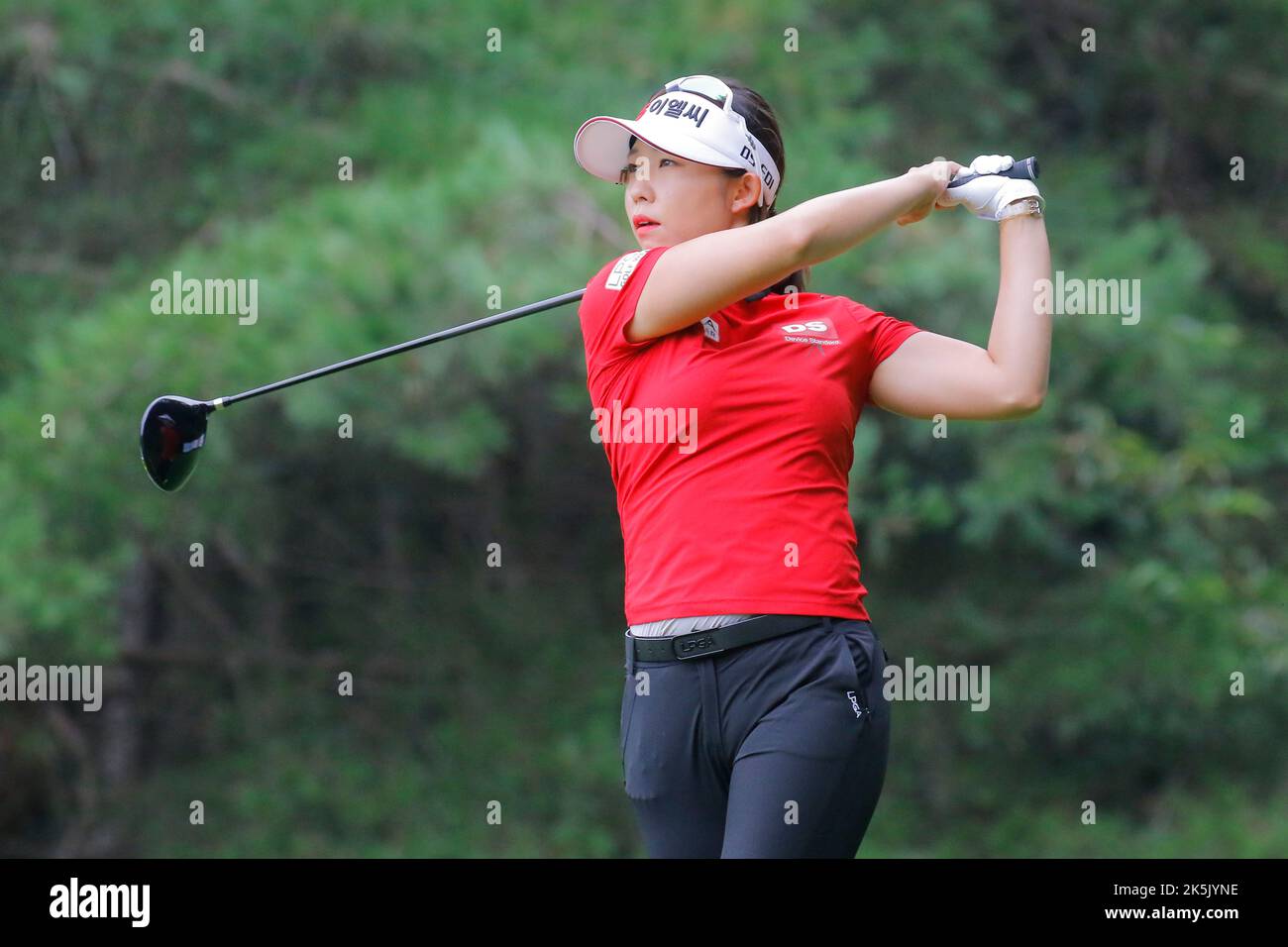 Aug 25, 2022-Chuncheon, South Korea-Bae So Hyun action on the 2th hall during an Hanhwa Classic 2022 Round 1 at Jade Palace Golf Club in Chun Cheon, South Korea. Stock Photo