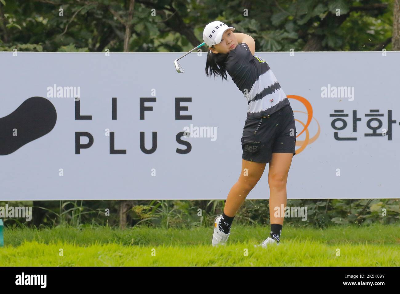 Aug 26, 2022-Chuncheon, South Korea-Lee Je Yeong action on the 5th hall during an Hanhwa Classic 2022 Round 2 at Jade Palace Golf Club in Chun Cheon, South Korea. Stock Photo