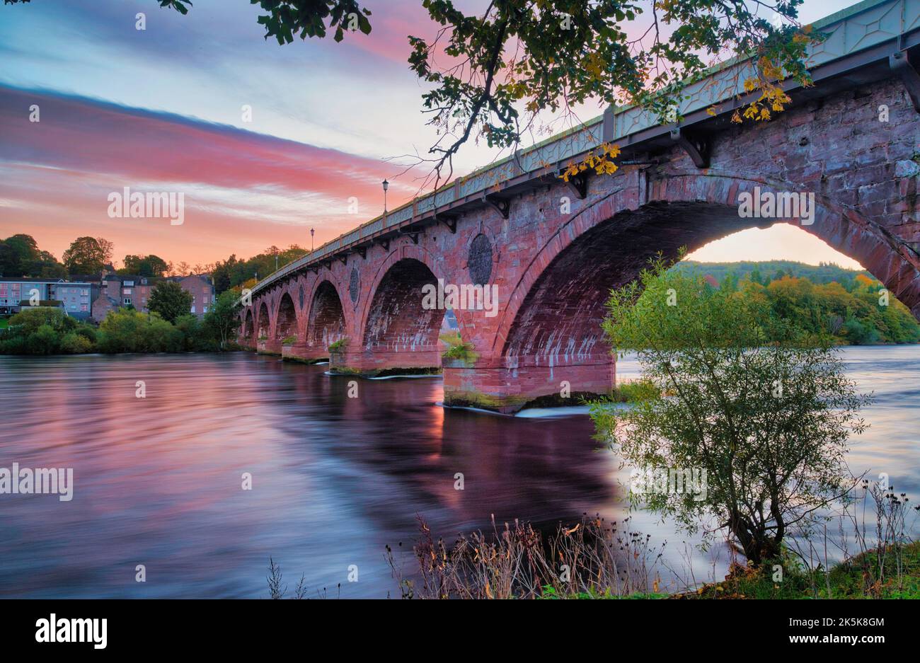 Tay Ridge Perth On River tay long exposure hi-res stock photography and images - Alamy