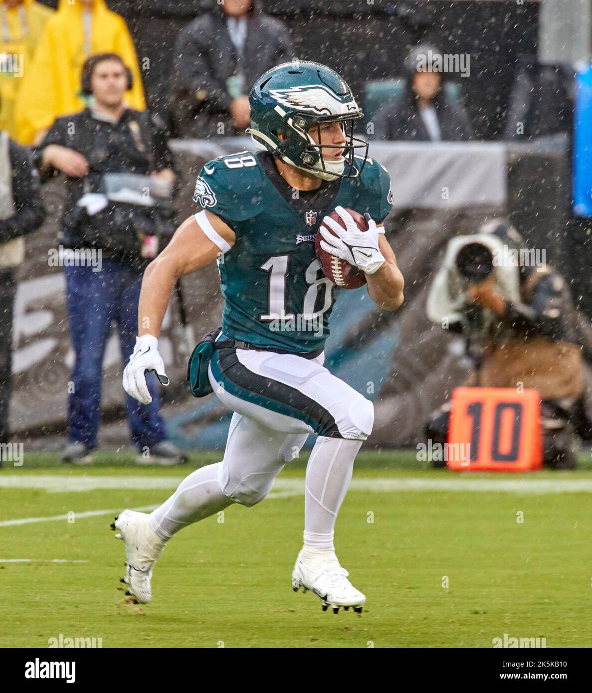 Britain covey eagles hi-res stock photography and images - Alamy 