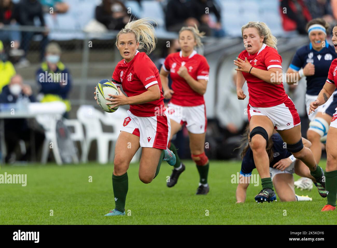 Wales Megan Webb makes a break during the Women's Rugby World Cup group stage match at the Semenoff Stadium, Whangarei. Picture date: Sunday October 9, 2022. Stock Photo