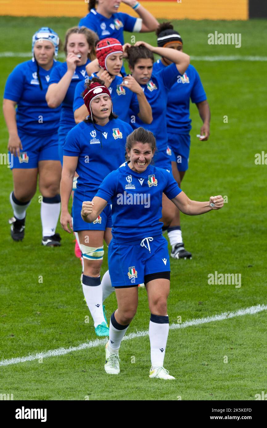 Italy celebrate their win at the final whistle during the Women's Rugby World Cup group stage match at the Semenoff Stadium, Whangarei. Picture date: Sunday October 9, 2022. Stock Photo