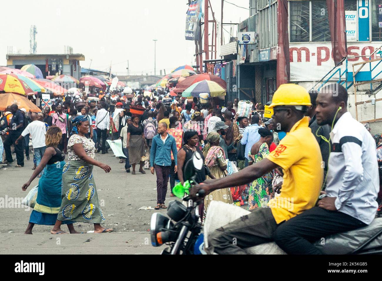 Daily life along the streets in the city centre of Kinshasa in the