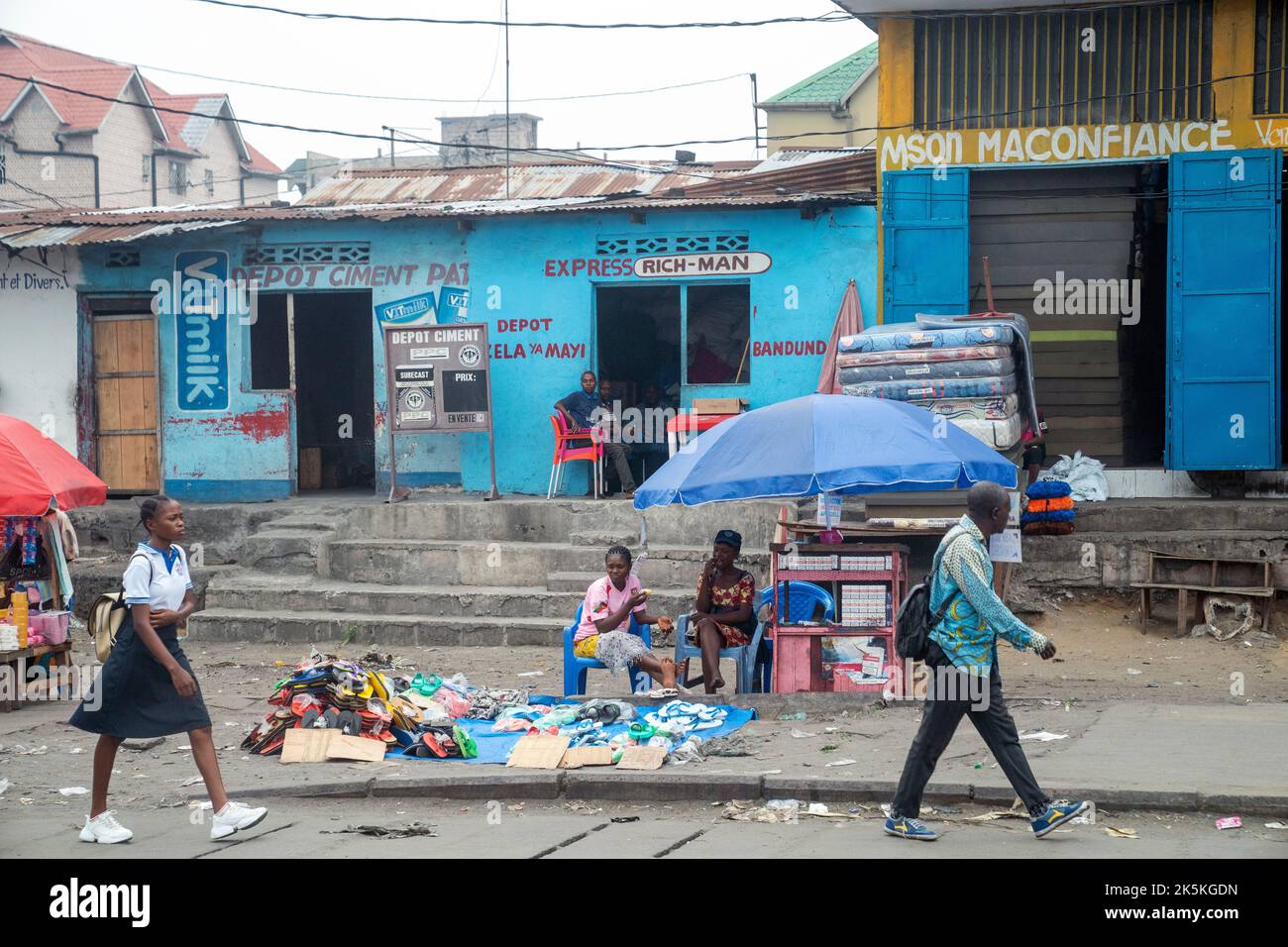Daily life along the streets in the city centre of Kinshasa in the