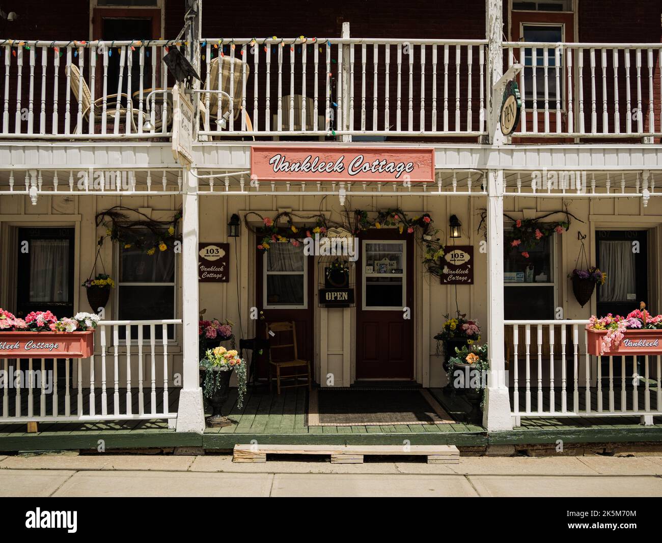 Vankleek cottage hires stock photography and images Alamy