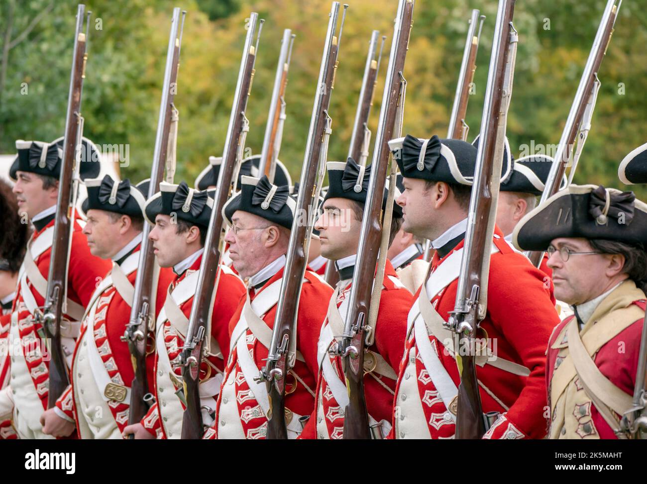 Re-enactors from the 6th Virginia 1776 regiment during the Batts in ...