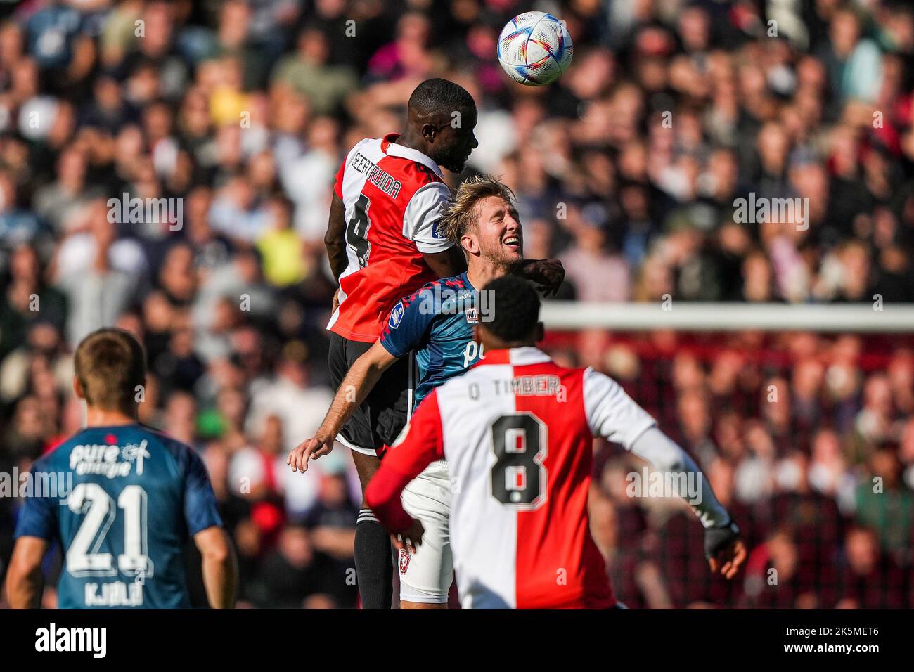 Rotterdam - Lutsharel Geertruida of Feyenoord, Michel Vlap of FC Twente ...
