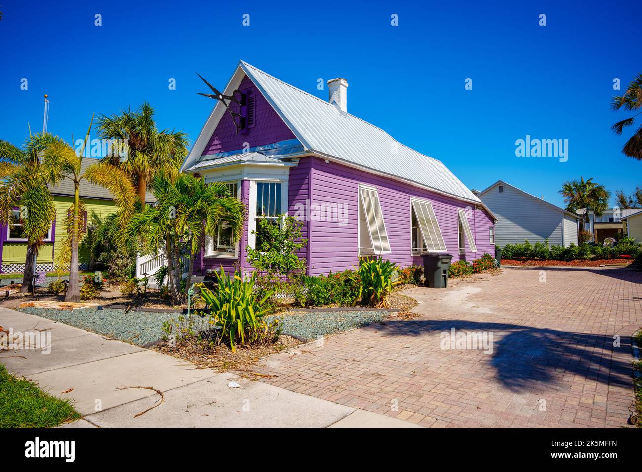 punta Gorda, FL, USA - October 8, 2022: Photo of The Purple House Salon Stock Photo
