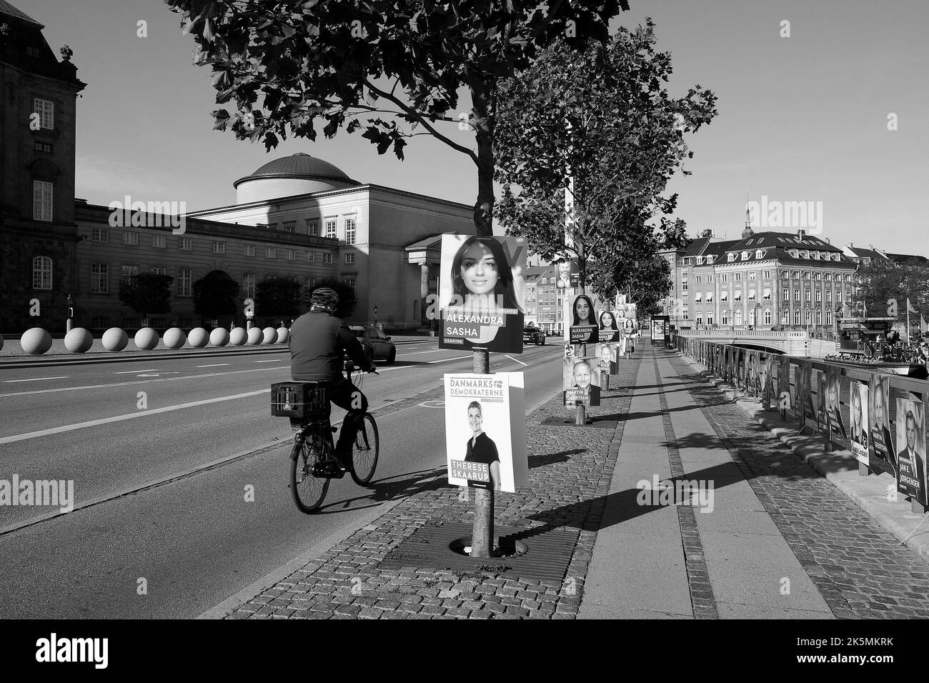 Copenahgen /Denmark/09 OIctober 2022/People afrom various politicial parties have hanged their elections messages and candidates posters and banner on street and poles in danish capital denmark will vote on 1 nove.2022 for ddanish parliamentary elections. (Photo. Francis Joseph Dean/Dean Pictures. Stock Photo