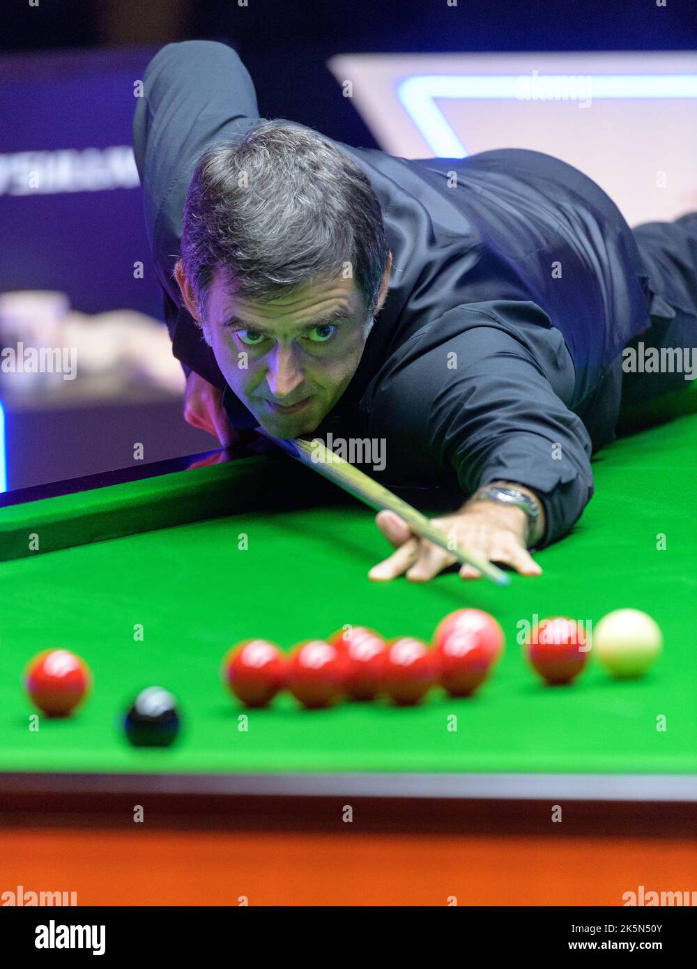 Hong Kong, China. 09th Oct, 2022. Ronnie O'Sullivan and Marco Fu. Ronnie O'Sullivan wins.World No1 Ronnie O'Sullivan from England takes on local Hong Kong champion Marco Fu in the final of the Hong Kong Masters Snooker 2022. Alamy Live Sport/Jayne Russell Credit: Jayne Russell/Alamy Live News Stock Photo