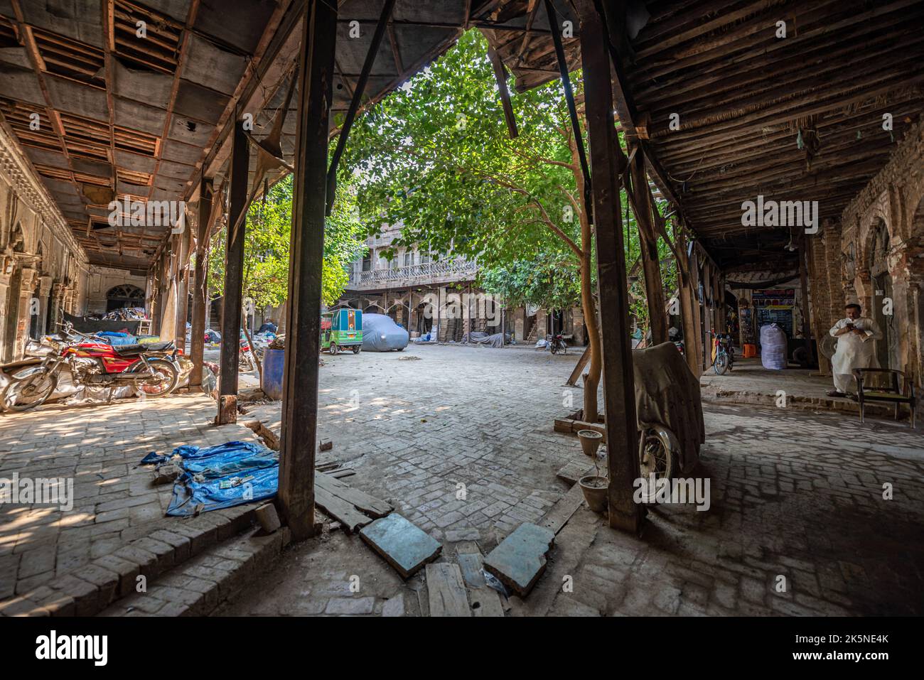 Courtyard of an old wooden building, Peshawar,  Khyber Pakhtunkhwa Province, Pakistan Stock Photo