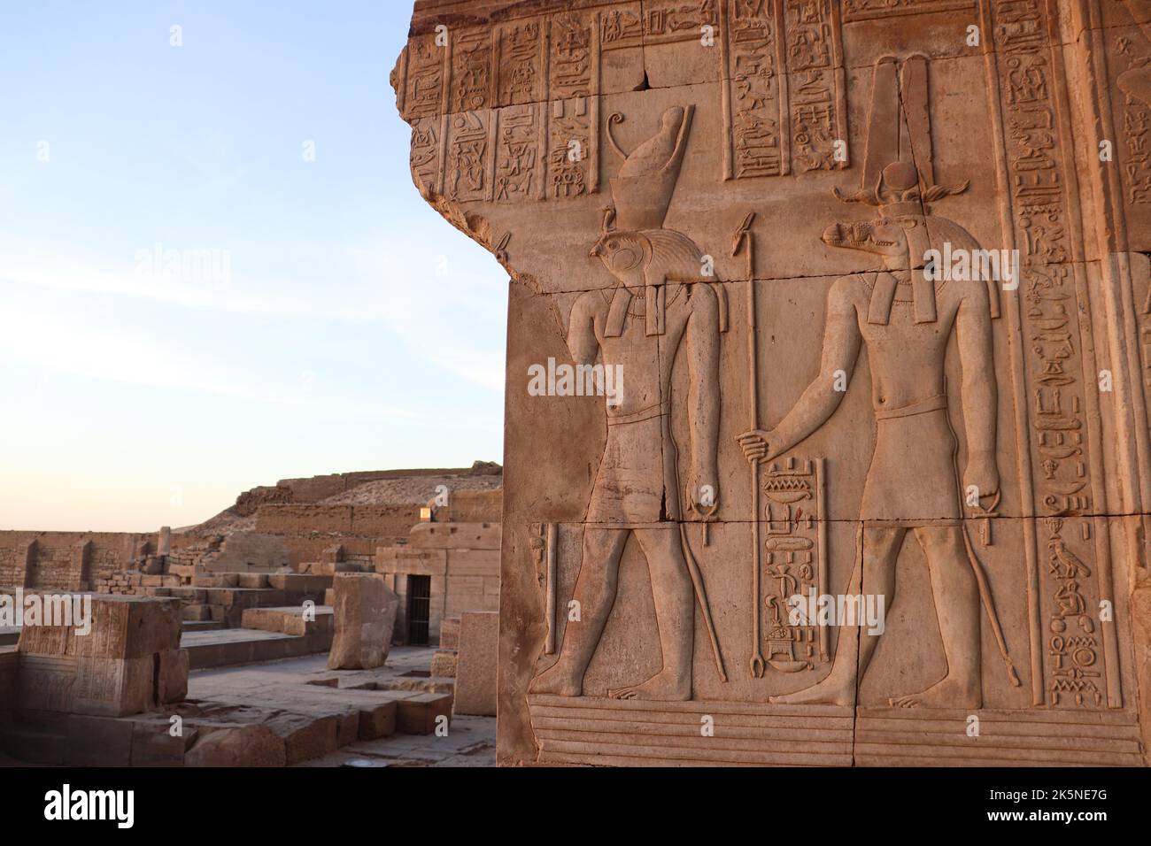 Pharaonic figures and hieroglyphics carved at walls of Kom Ombo temple Stock Photo