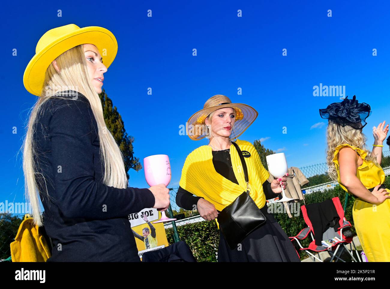 Pardubice, Czech Republic. 09th Oct, 2022. The 132nd Grand Pardubice Steeplechase in Pardubice, Czech Republic, October 9, 2022. Credit: Roman Vondrous/CTK Photo/Alamy Live News Stock Photo