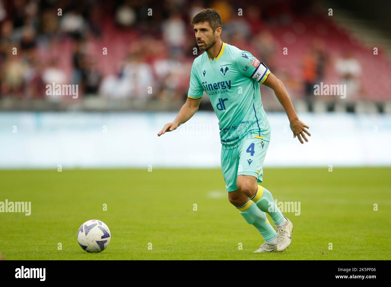Miguel Veloso of Genoa CFC controls the ball during the Serie A