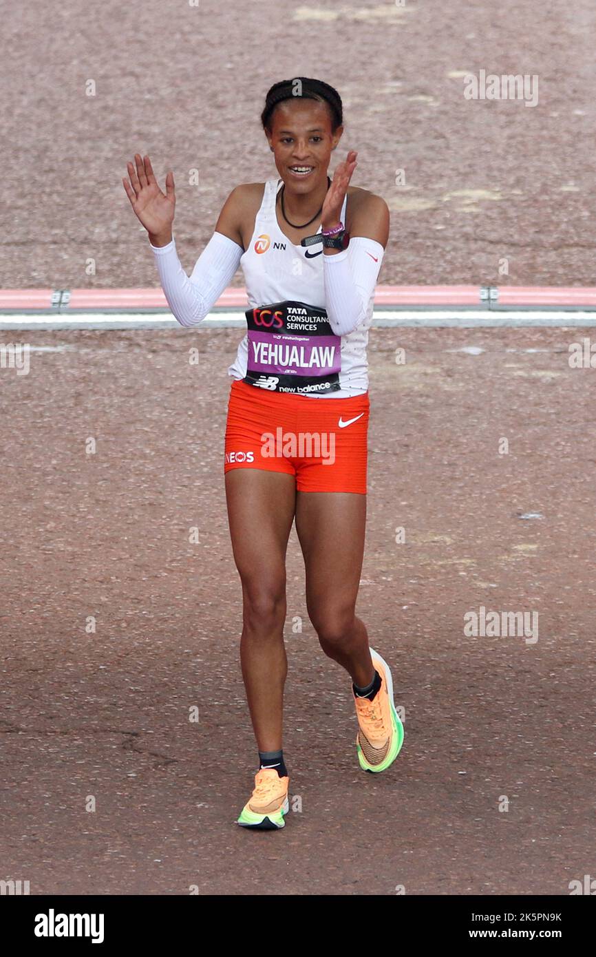 Yalemzerf YEHUALAW, (ETH) of Ethiopia wins the womens London marathon 2022 in the Mall Stock
